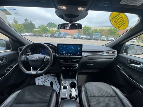 Used 2024 Ford Escape ST-Line w/ Tech Pack #1 AWD/4WD image 19