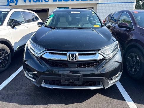 Used 2018 Honda CR-V Touring image 2