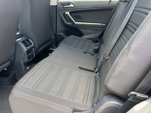 Used 2023 Volkswagen Tiguan S FWD image 17