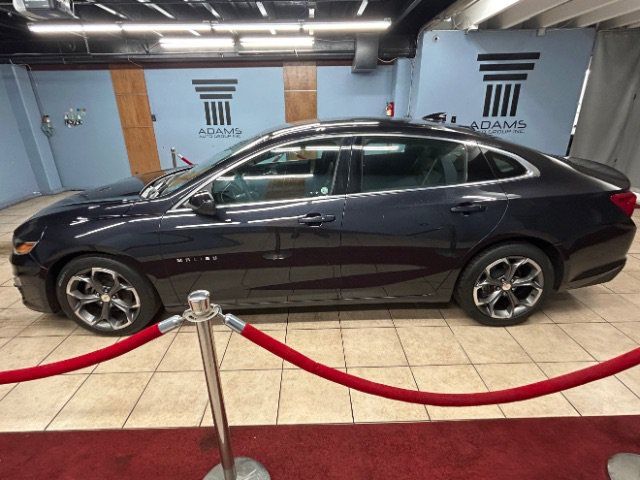 Used 2023 Chevrolet Malibu LT FWD image 1