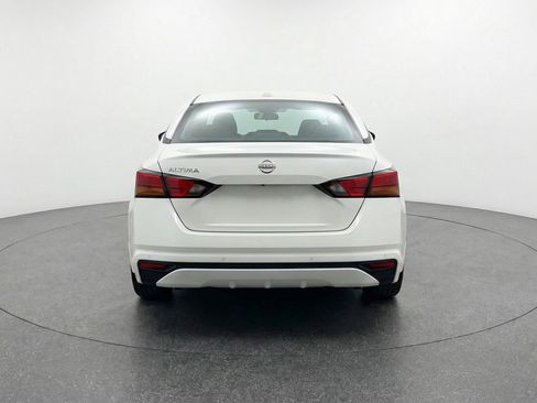 Used 2025 Nissan Altima 2.5 SV image 7