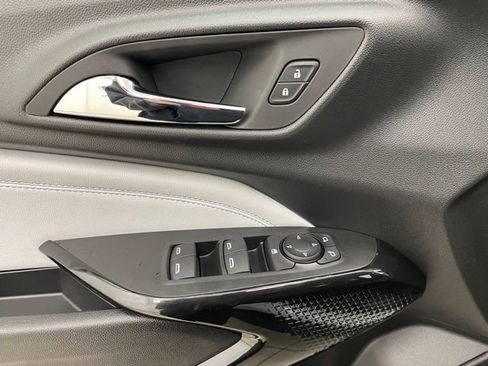 New 2026 Chevrolet Trax LT image 9