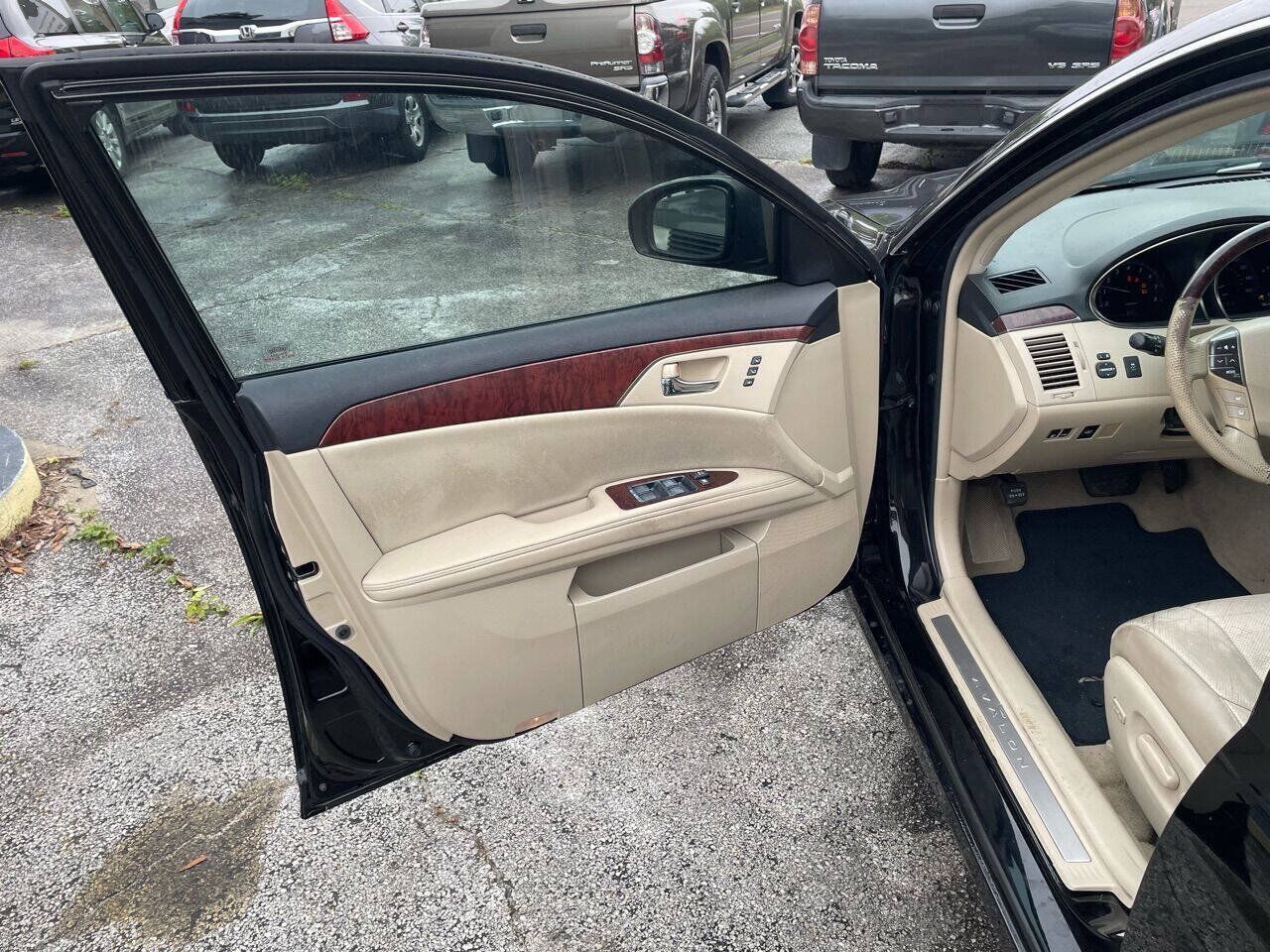 Used 2011 Toyota Avalon Limited FWD image 19