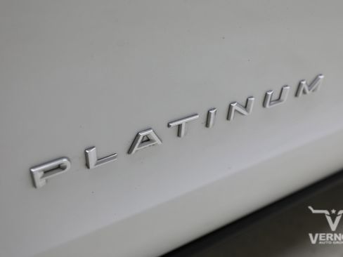 Used 2025 Ford Expedition Platinum AWD/4WD image 33