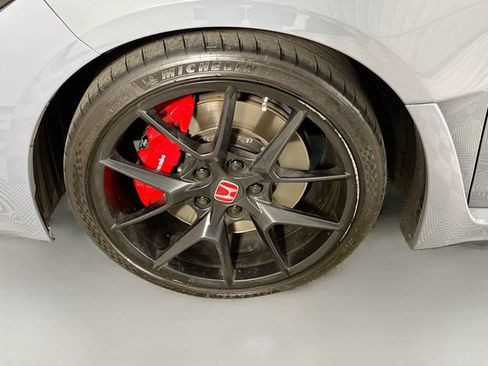 Used 2024 Honda Civic Type R image 29