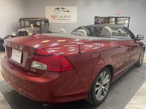 Used 2011 Volvo C70 T5 w/ Convenience Pkg FWD image 7