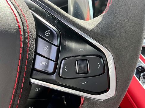 Used 2021 Chevrolet Corvette Stingray Premium Cpe w/ Z51 Performance Package RWD image 21