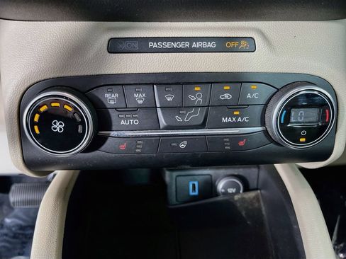 Used 2020 Ford Escape SEL FWD image 21