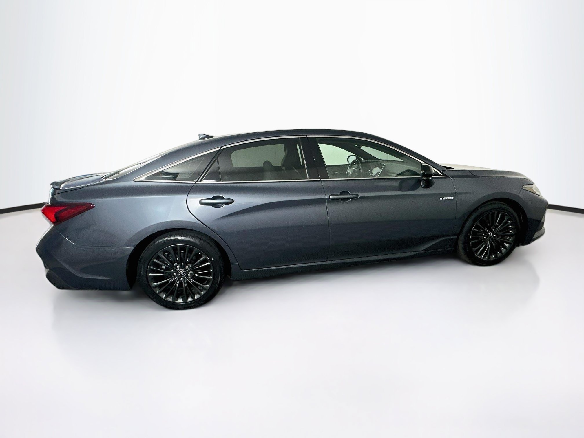 Used 2019 Toyota Avalon XSE w/ Preferred Accessory Package FWD image 10