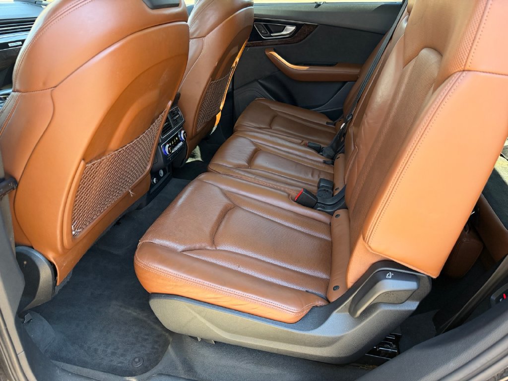 Used 2018 Audi Q7 3.0T Prestige AWD/4WD image 14