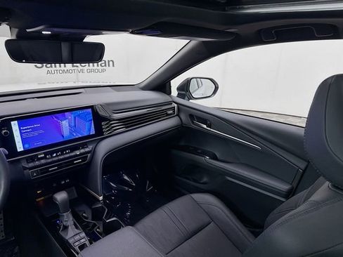 Used 2025 Toyota Camry XSE image 24