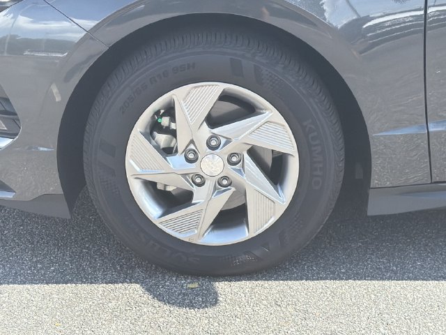 Certified 2026 Hyundai Sonata SE FWD image 13