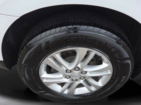 Used 2019 Buick Enclave Essence image 22