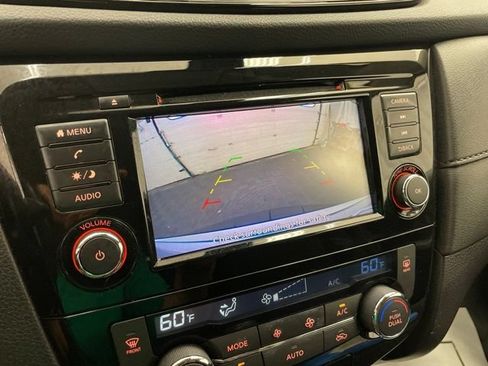 Used 2020 Nissan Rogue SV AWD/4WD image 24