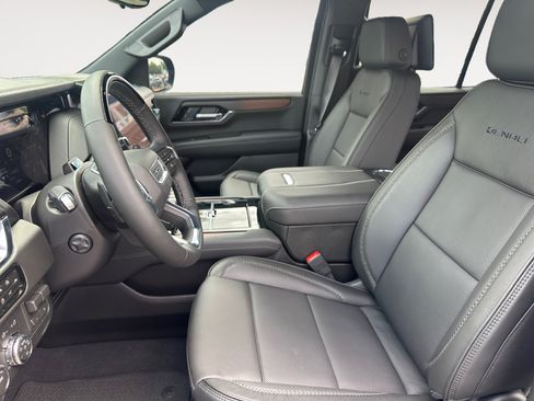 New 2026 GMC Yukon Denali w/ Advanced Technology Package AWD/4WD image 23