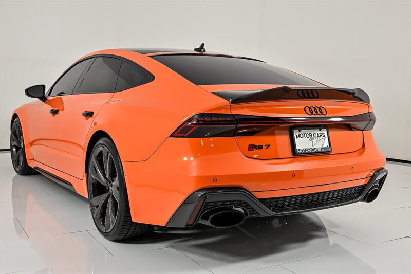 Used 2021 Audi RS 7 Sportback w/ Carbon Optic Package AWD/4WD image 12