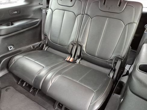 Used 2022 Jeep Grand Cherokee L Limited w/ Trailer Tow Group (B) image 13