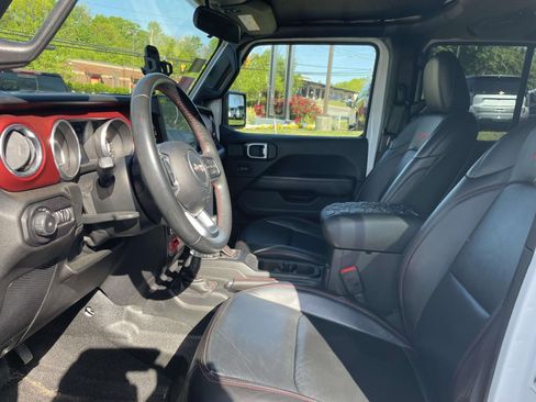 Used 2018 Jeep Wrangler Unlimited Rubicon image 16