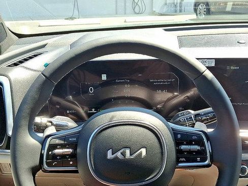 New 2025 Kia Sorento SX Prestige image 9