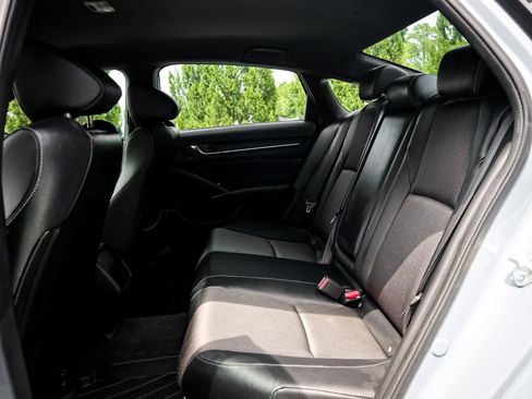 Used 2022 Honda Accord Sport image 8