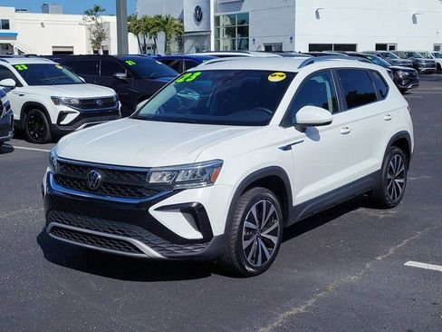 Used 2023 Volkswagen Taos SE image 27