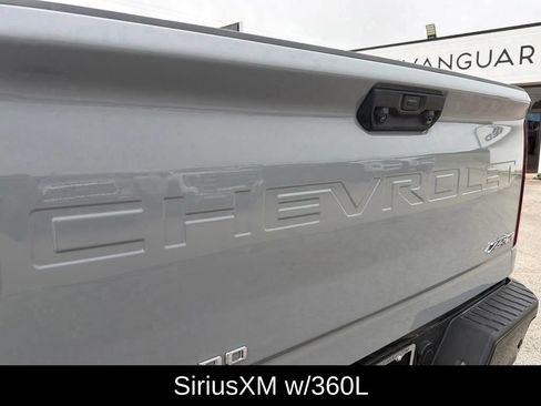 Used 2024 Chevrolet Silverado 2500 ZR2 w/ Technology Package AWD/4WD image 6