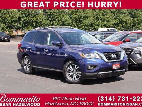 Used 2017 Nissan Pathfinder SL w/ SL Premium Package AWD/4WD image 1