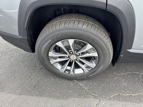 New 2026 Chevrolet Equinox LT image 18