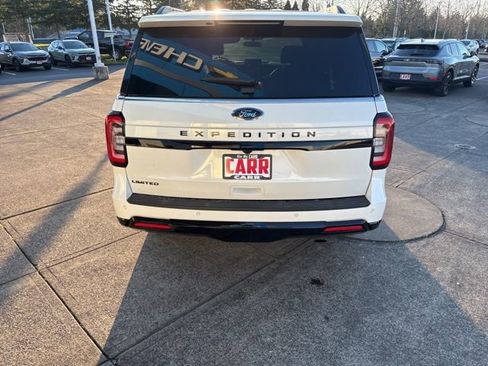 Used 2024 Ford Expedition Limited image 7