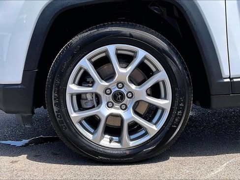 Used 2025 Jeep Compass Limited AWD/4WD image 33