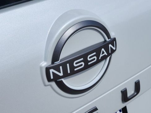 New 2026 Nissan Rogue SV FWD image 8