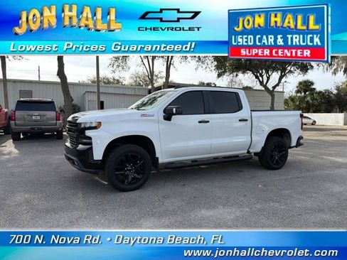 Used 2019 Chevrolet Silverado 1500 LT Trail Boss image 3
