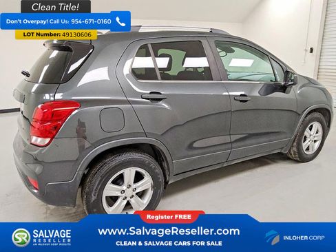 Used 2020 Chevrolet Trax LT image 4