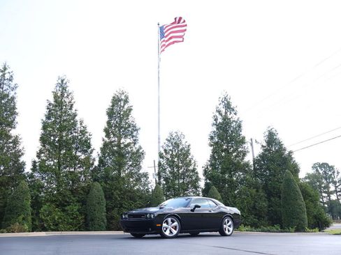 Used 2008 Dodge Challenger SRT8 image 4