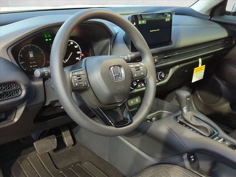 New 2026 Honda HR-V LX image 3
