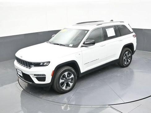 Used 2023 Jeep Grand Cherokee 4WD 4xe image 67