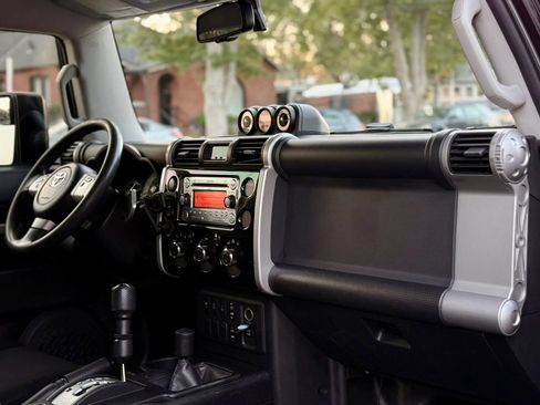 Used 2012 Toyota FJ Cruiser 4WD w/ Convenience Pkg image 13