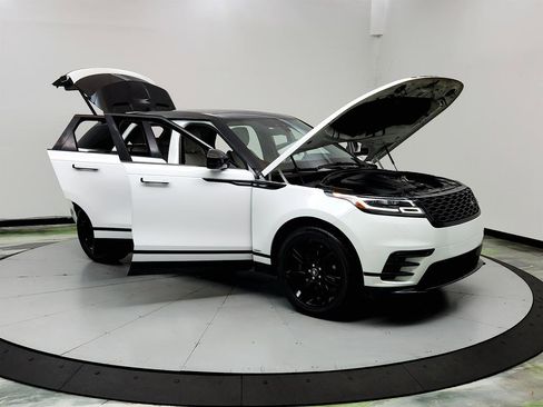 Used 2020 Land Rover Range Rover Velar R-Dynamic S AWD/4WD image 10