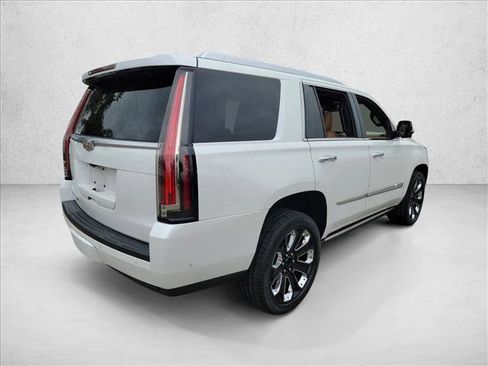Used 2017 Cadillac Escalade Platinum image 6