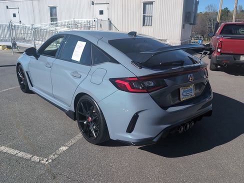 Used 2024 Honda Civic Type R image 4