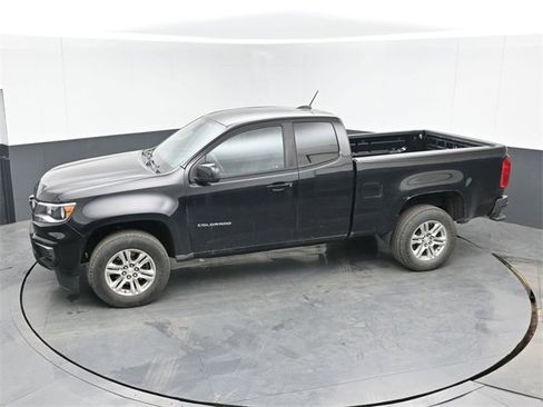 Used 2021 Chevrolet Colorado LT w/ Fleet Safety Package image 30