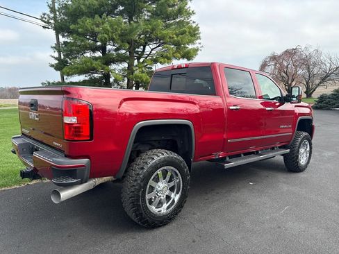 Used 2018 GMC Sierra 2500 Denali w/ Duramax Plus Package image 6
