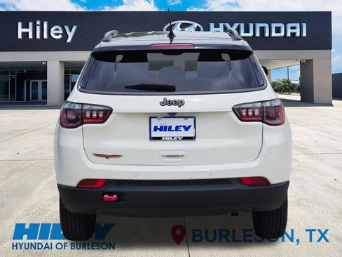Used 2021 Jeep Compass Trailhawk AWD/4WD image 5