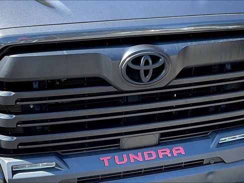 Used 2022 Toyota Tundra SR5 w/ Convenience Package RWD image 28