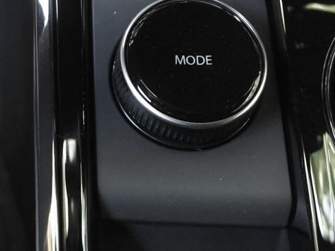 New 2026 Chevrolet Equinox ACTIV AWD/4WD image 23