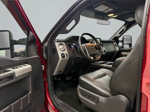 Used 2016 Ford F250 Lariat w/ Lariat Interior Package AWD/4WD image 10