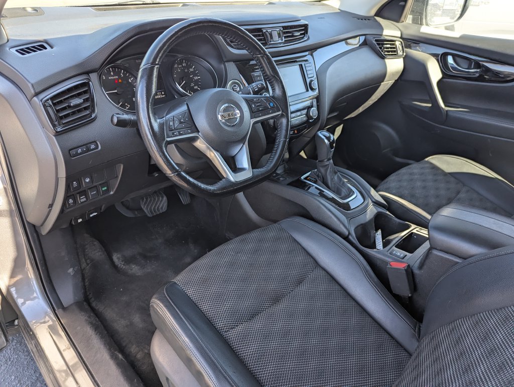 Used 2022 Nissan Rogue Sport SV w/ Technology Package AWD/4WD image 24