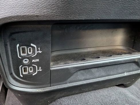 Used 2024 RAM 3500 Big Horn image 24