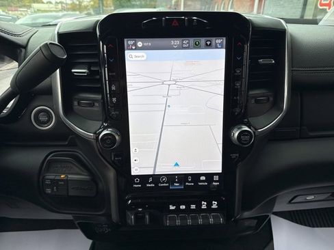 Used 2024 RAM 3500 Laramie w/ Night Edition image 7