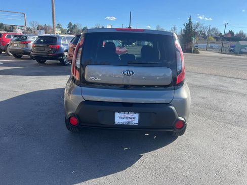 Used 2016 Kia Soul image 7